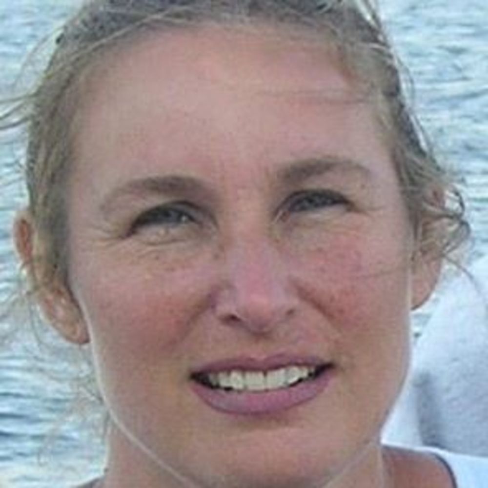 Meet your Posher, Athena